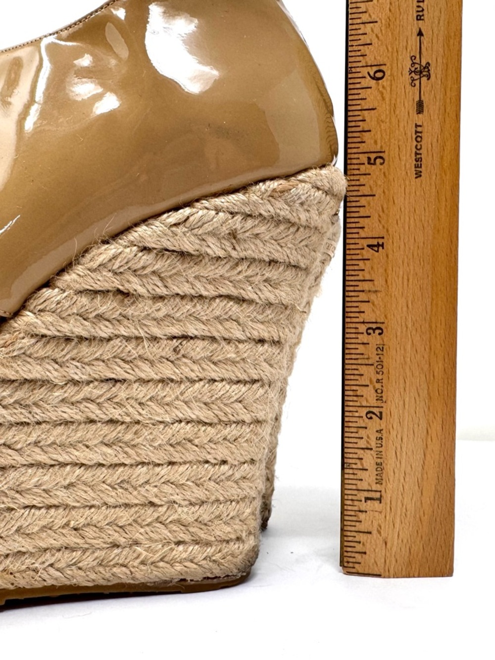 JIMMY CHOO beige patent leather raffia wedge sandals, Italy, size 40 - Picture 11 of 13